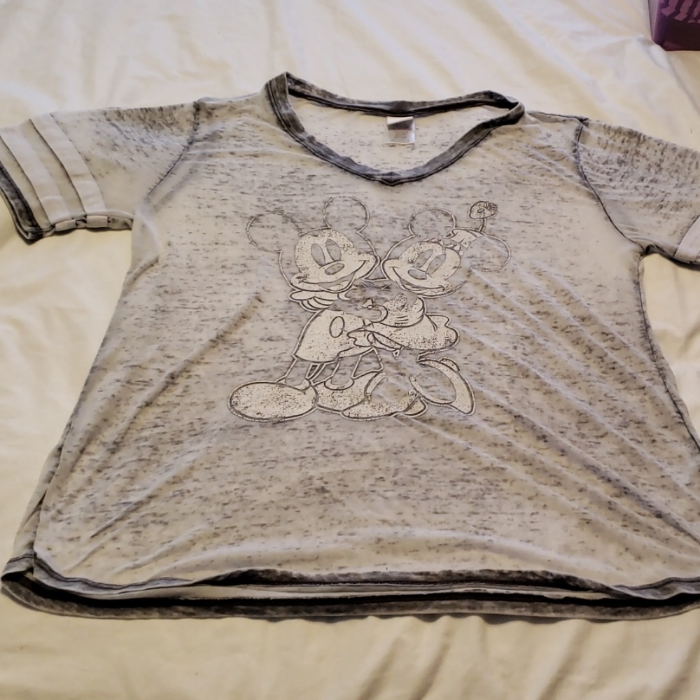 Disney minnie and Mickey top